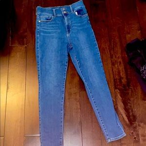 BDG super high rise skinny jeans size 29